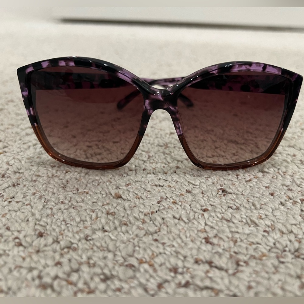 House of Harlow sunglass